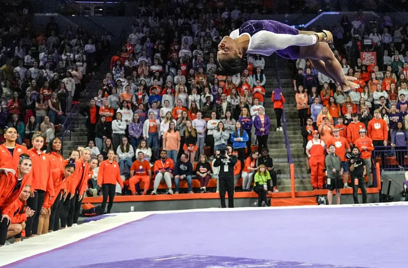 Clemson Gymnast's Floor Finale Scores Perfect 9.900