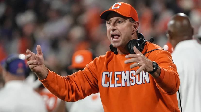 Vizzina Takes Clemson QB Reins for LSU Clash