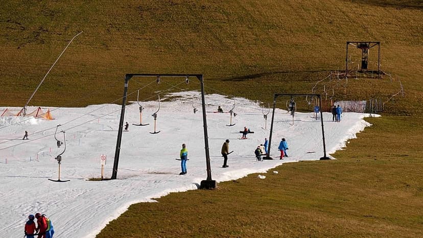 Ski Resorts Face Snow Crisis as Climate Heats Up