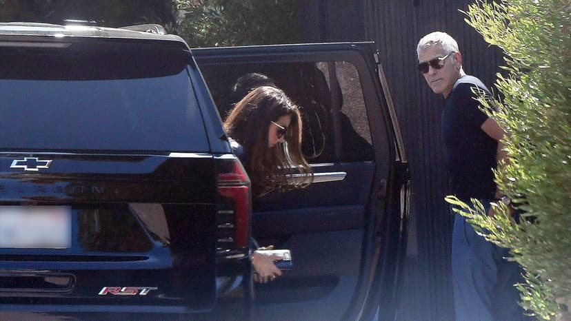 Clooneys Visit Grieving Crawford Family