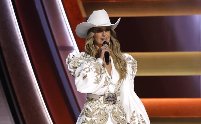 Lainey Wilson Reclaims Entertainer of the Year at CMA Awards