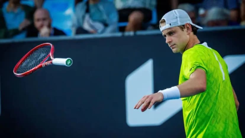 Cobolli Dominates Bergs in Munich ATP Clash