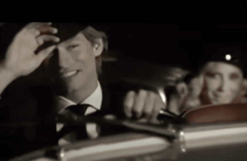 Colgando en Tus Manos Hits 1 Billion YouTube Views