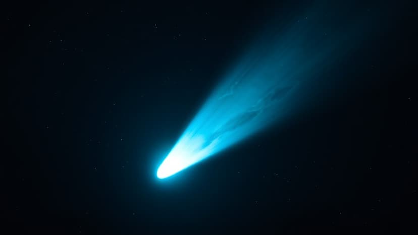 Rare Comet C/2025 R3 Visible Now