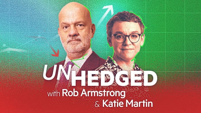 Commodity traders profit from crisis, but fear turbulence