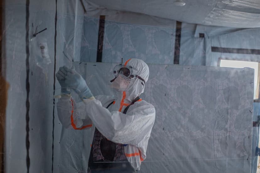 Ebola Outbreak Spreads: Aid Worker Infected