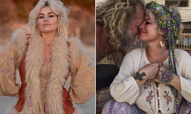 Mummy Blogger Hall's Marriage Hits Breaking Point