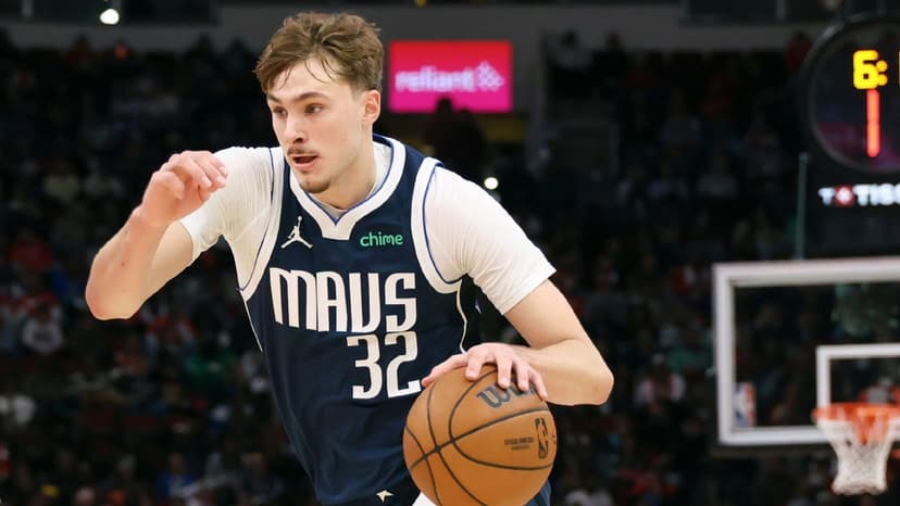 Mavs' Top Pick Cooper Flagg Out With Midfoot Sprain