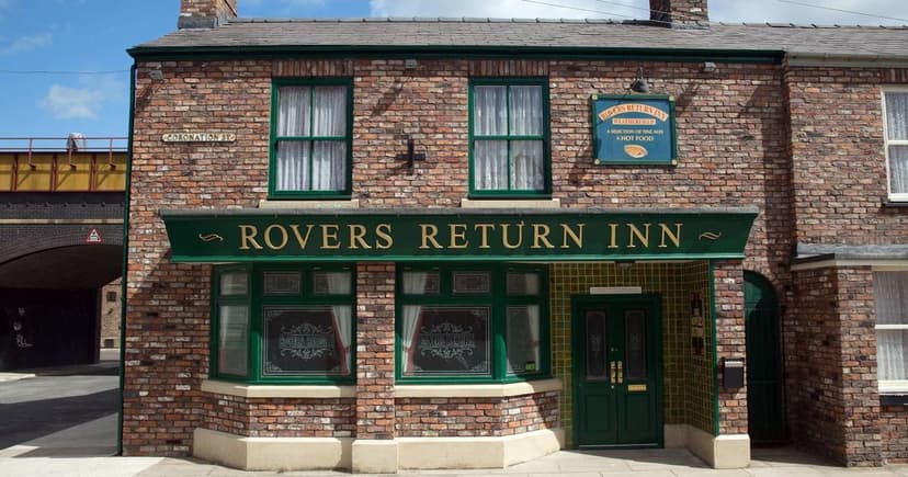 Coronation Street: Is Maggie a Killer Targeting Lauren?