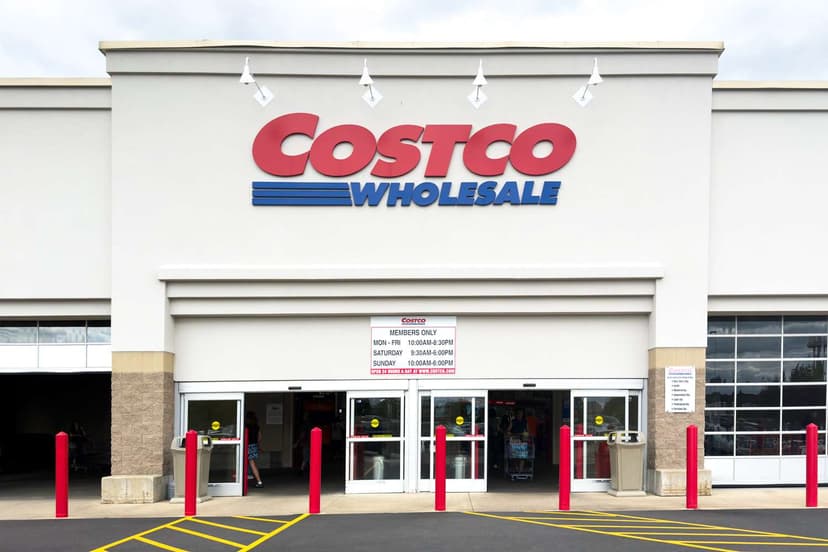 Costco Sticks to $1.50 Price, Adds Bottled Water
