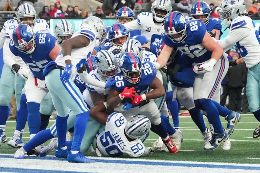Cowboys, Giants Clash: New Era Dawns