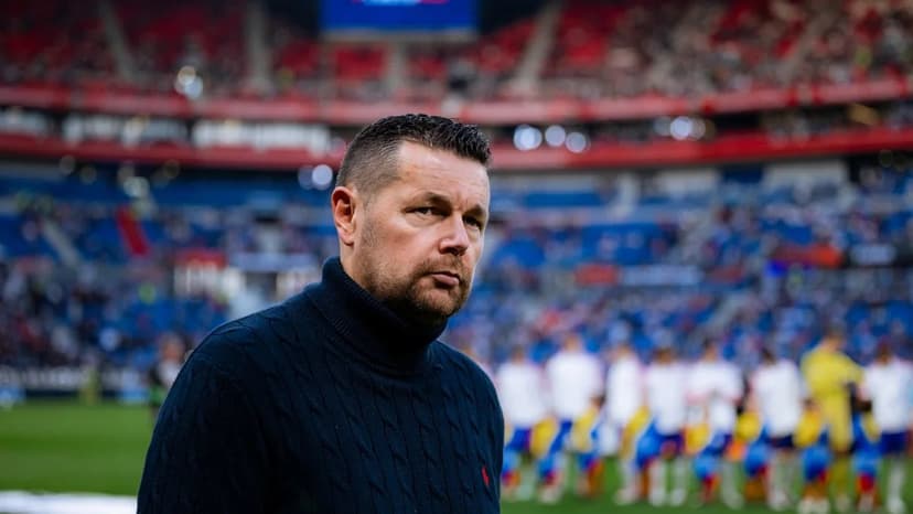 Sage's Attacking Style Divides Crystal Palace