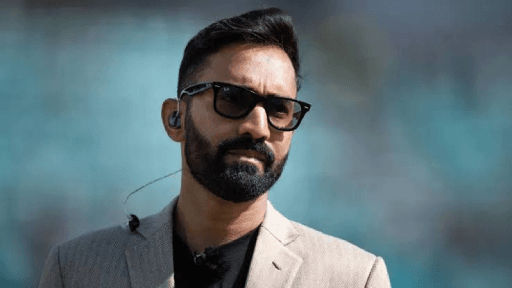 Fleming's Successor: Hayden Backs Karthik for CSK