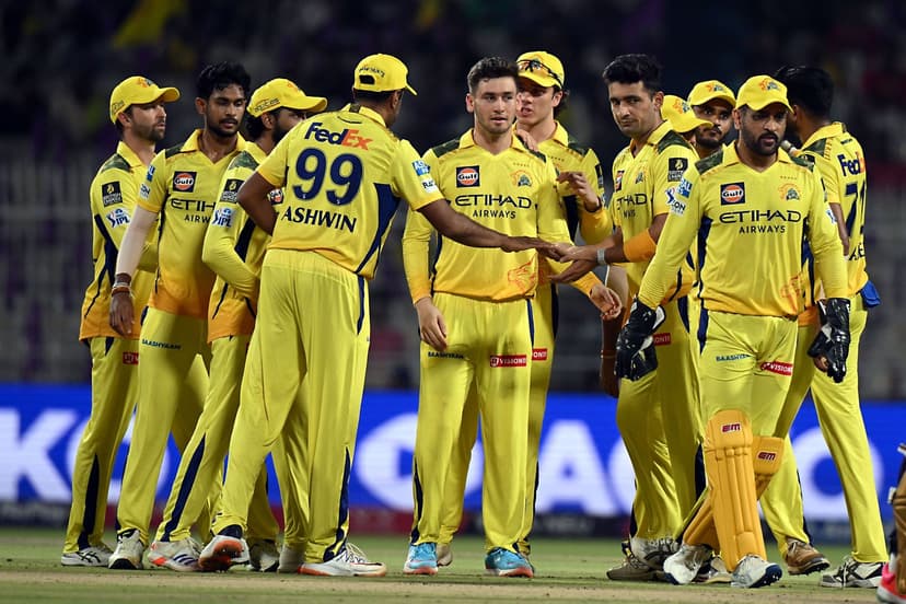 CSK Retains Dhoni and Gaikwad, Shakes Up Roster for IPL 2026