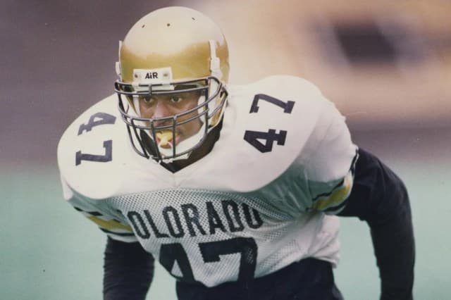 Buffs Legend Backs Coach Prime Amidst Criticism