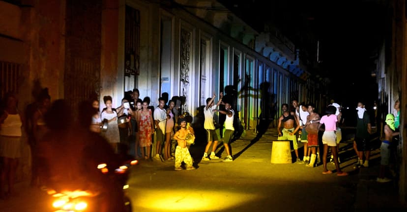 Cuba Plunged into Darkness Again