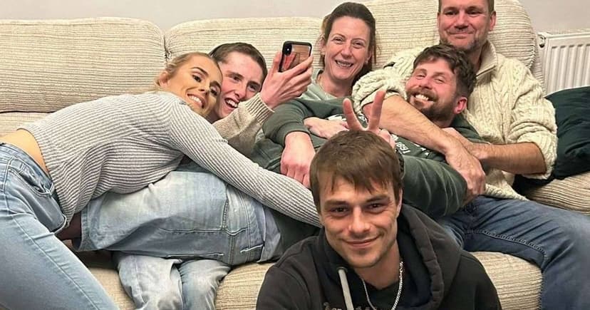 Dad Paralyzed, Cannot Hug Daughter Again