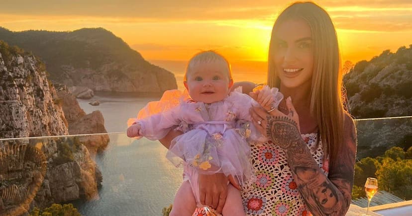 Mum's Instinct Ignored: Daughter Dies of Pneumonia