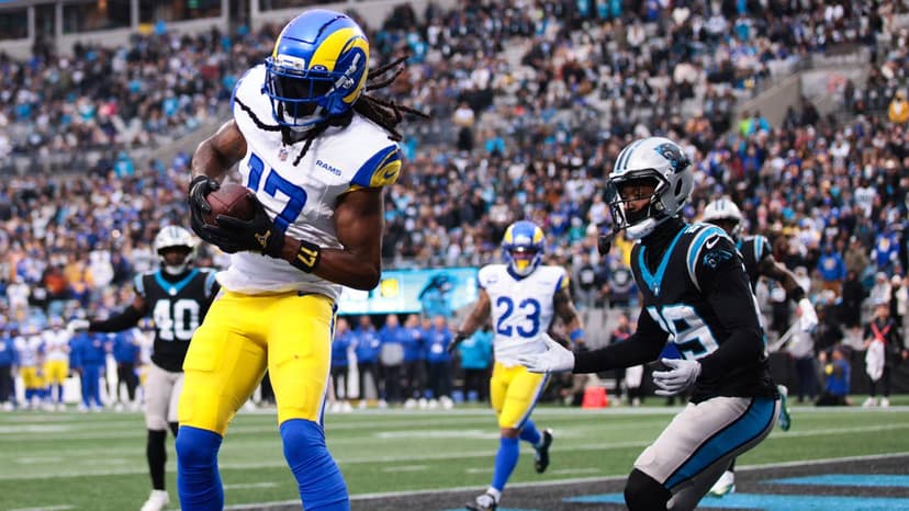 Rams WR Adams Battles Age, Aims for Super Bowl