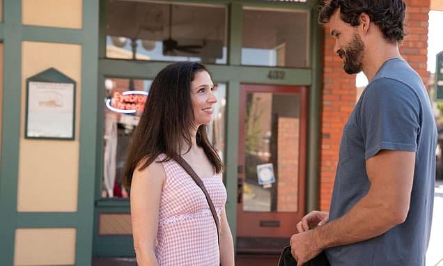 Deaf Friends Navigate LA's Twists