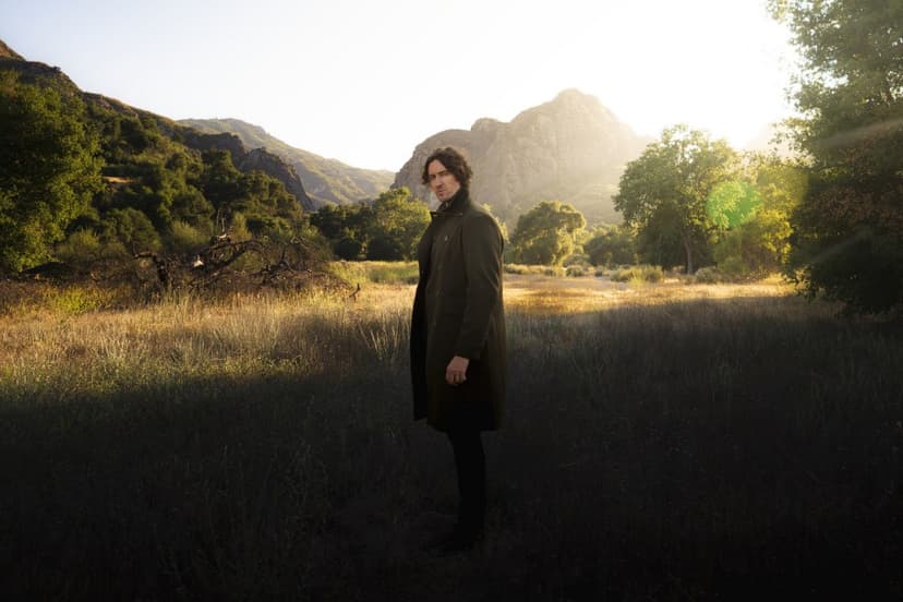 Singer Dean Lewis Dropped By Universal Music