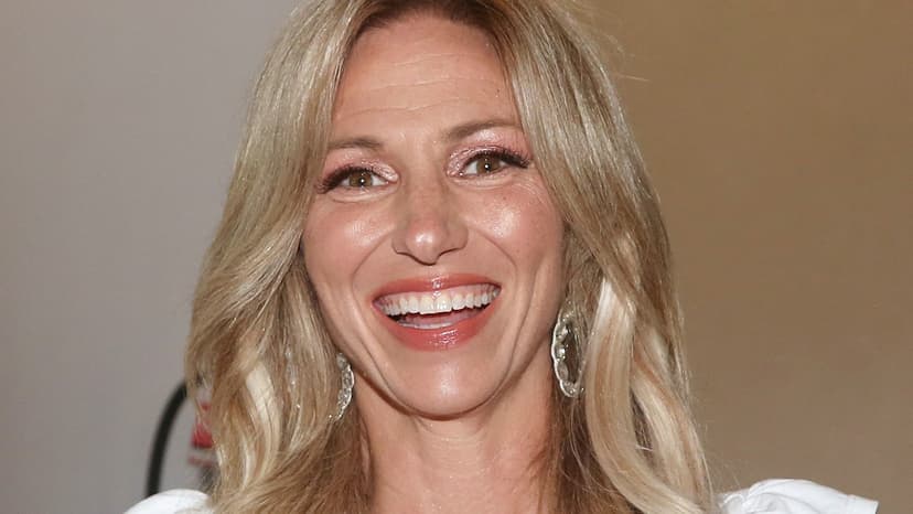 Debbie Gibson's Brave Hospital Health Update