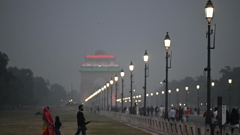 Delhi Boosts Air Quality Network with 6 New Stations