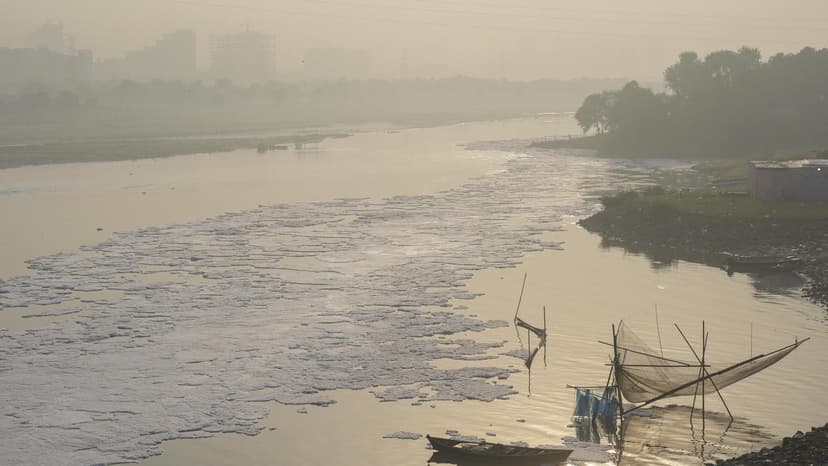 Delhi Air Quality Shifts to Moderate Amid Haze