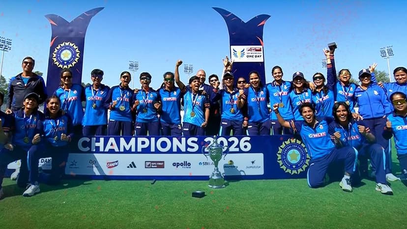 Delhi Cricket's Slump: Men's Team Fails, Women Triumph