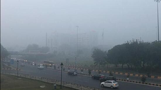 Delhi Chilled: Fog Grips Capital, Flights Delayed