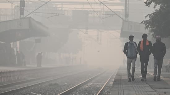 Yellow Alert for Delhi: Fog and Cold Wave Expected