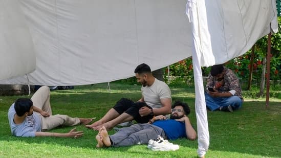 Delhi Sizzles: March Heat Breaks Records Early