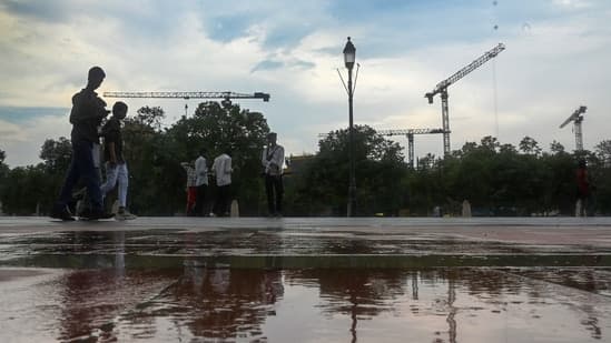 Delhi Braces for Week-Long Monsoon Deluge