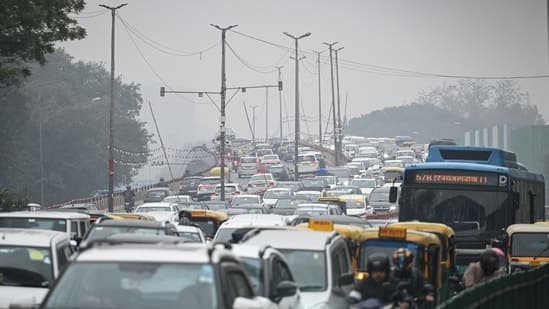 Delhi Rains Fail to Clear Toxic Air