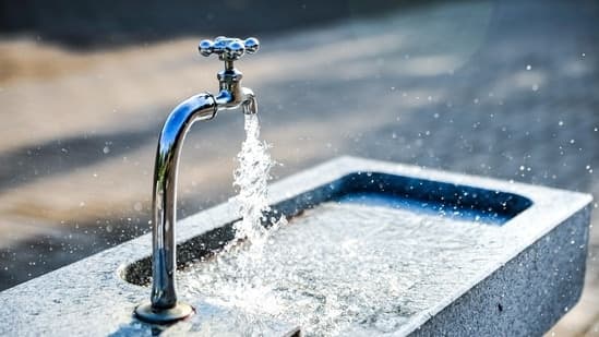 Delhi Faces Water Crisis: Potable Water Cut to 50GPCD