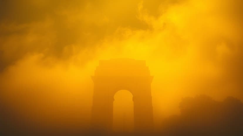 Delhi Fog, Rain Alert: Winter Chill Intensifies