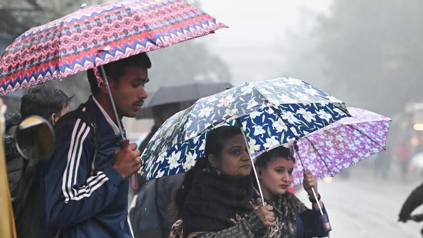 Delhi Braces for Rain, Thunderstorms Amidst Cold Snap