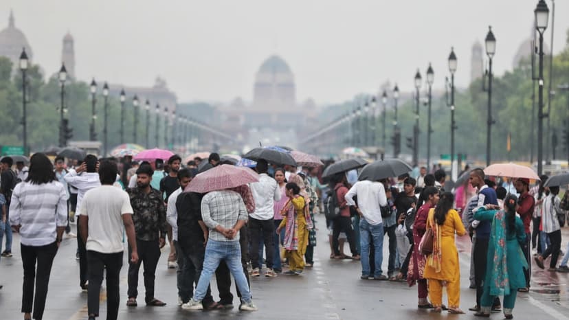 Delhi Drenched: April Sees Coolest Day in 3 Years