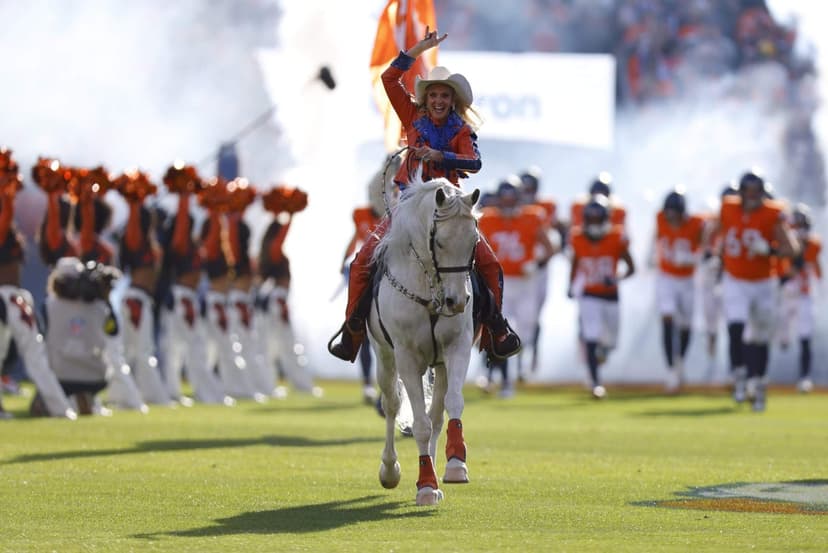 Broncos Trade Pick for Waddle, Eye Draft Depth