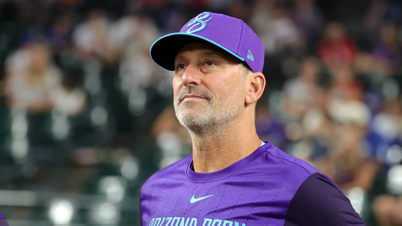 Diamondbacks' manager faces contract crossroads