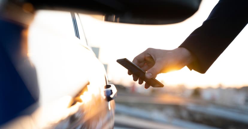 Smartphones Unlock Cars: The Future of Keys Here