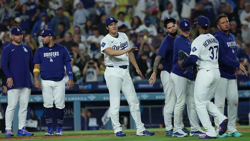 Abrams' 30th Homer Not Enough as Dodgers Win