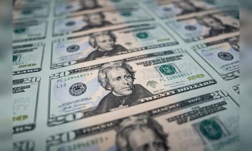 Dollar Soars as Mideast War Fuels Oil Prices