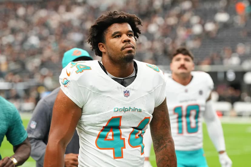Dolphins' Top Pass Rusher in Concussion Protocol