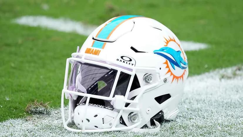 Dolphins Eye Hurricanes QB Over Manning for 2027 Draft