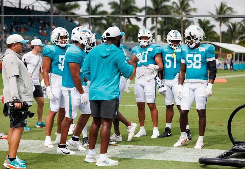 Dolphins WRs Surprise: Washington & Douglas Shine