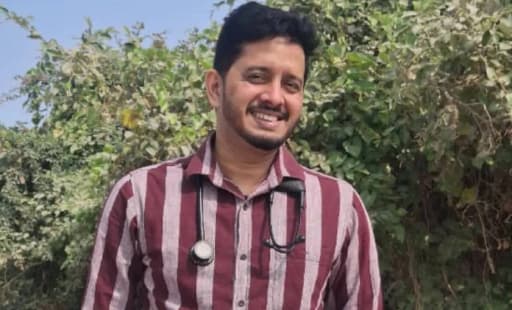 Doctor's Selfless Service: 50,000 Patients Treated Free