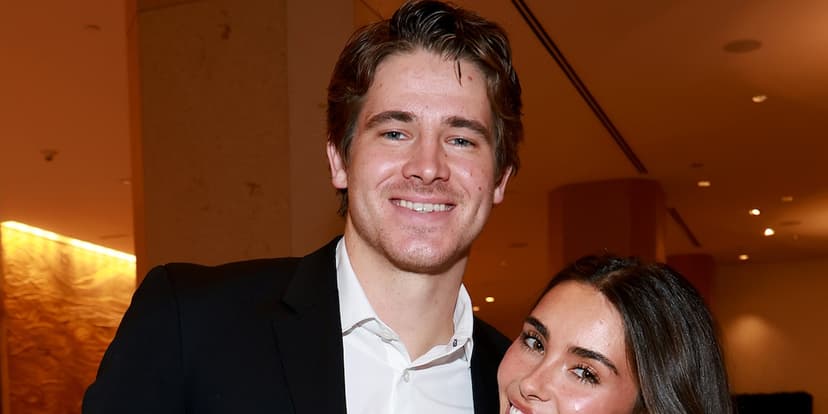 QB Drake Maye's Wife
Reacts to Gisele Bündchen
Comparison