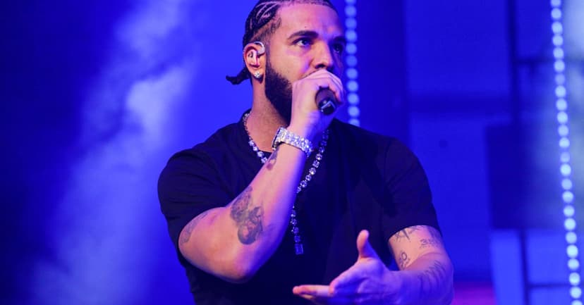 Drake Celebrates Goth Winner, Recalls Degrassi Past