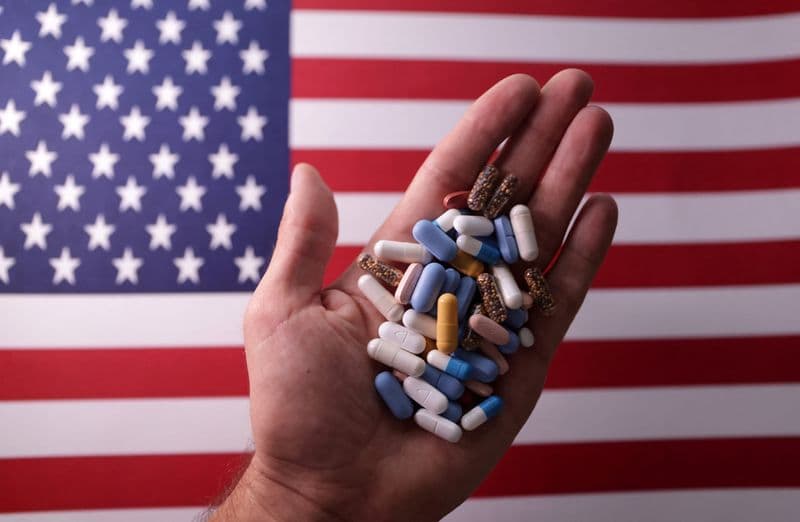 Drug Prices Jump: 350 Meds See Hikes Amidst Cuts